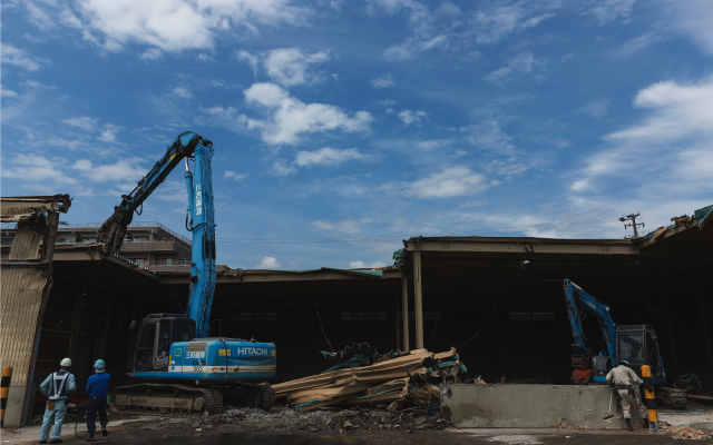 解体工事＝リサイクル工事